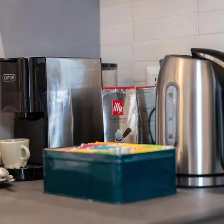 La Farfalla Blu - Boutique アパート